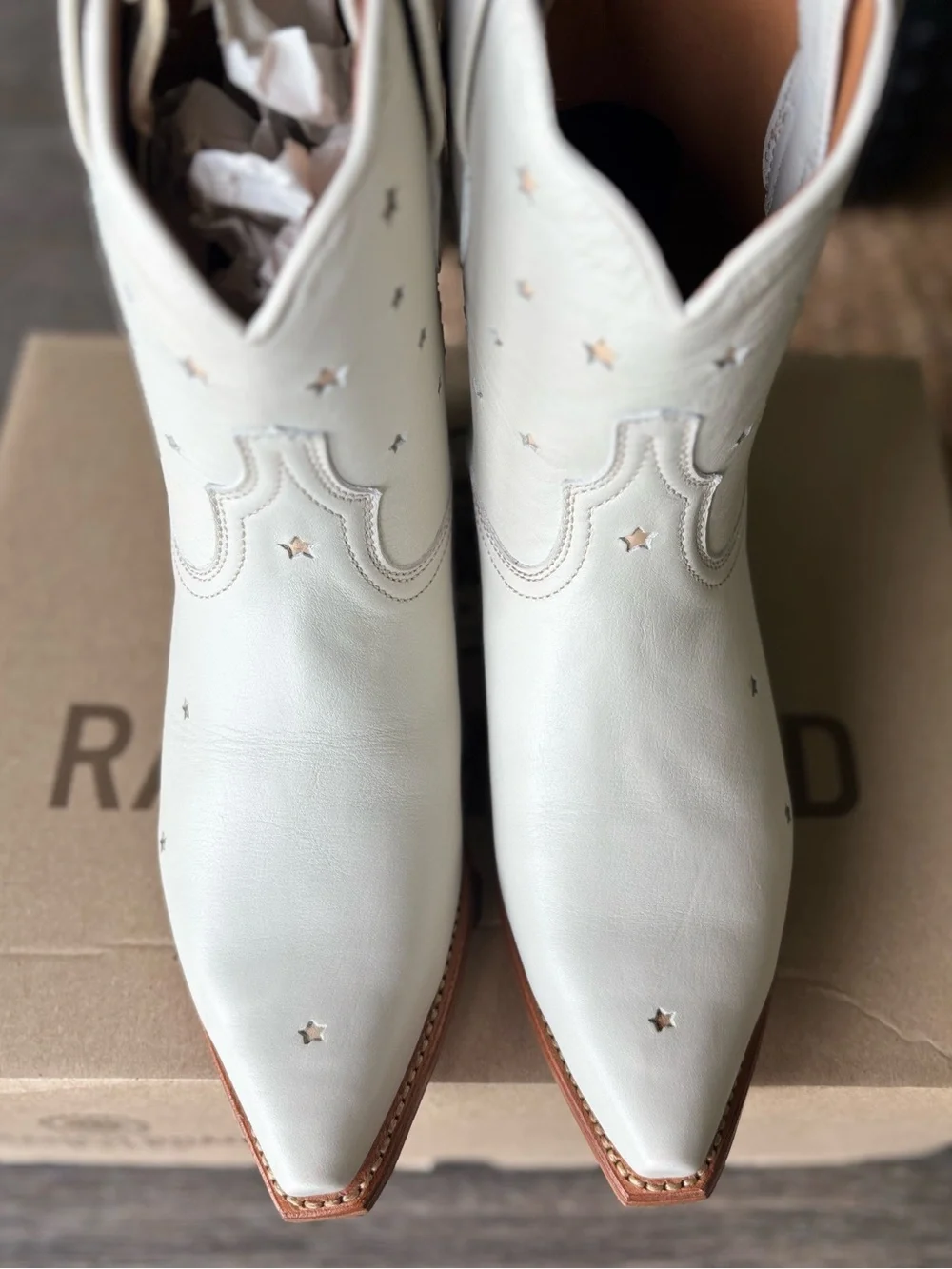Ranch Road Presidio Short White Cream Star Western Cowgirl Cowboy Ankle Boots